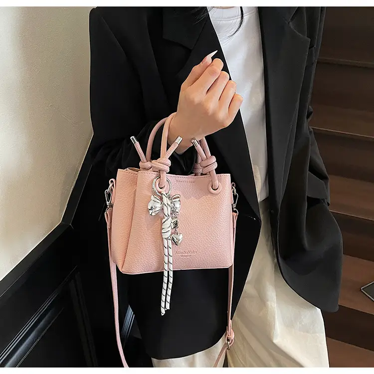Beige Leather Bucket Bag 2025 Korean Style — feature 19