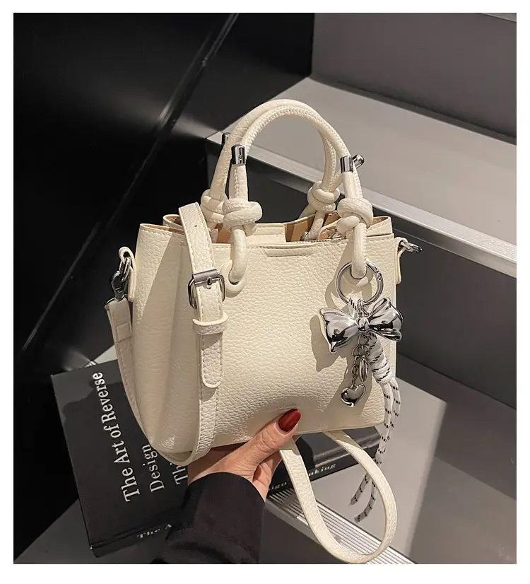 Beige Leather Bucket Bag 2025 Korean Style — feature 3