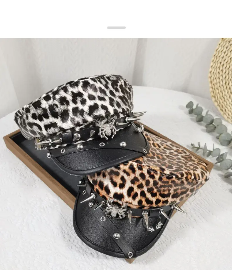 Leopard Print Rivet Flat Hat Navy Black — feature 7