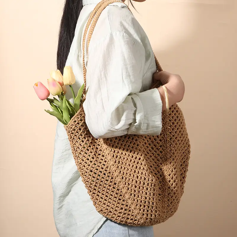 New Hollow Straw Woven Shoulder Bag for Women - Image 5