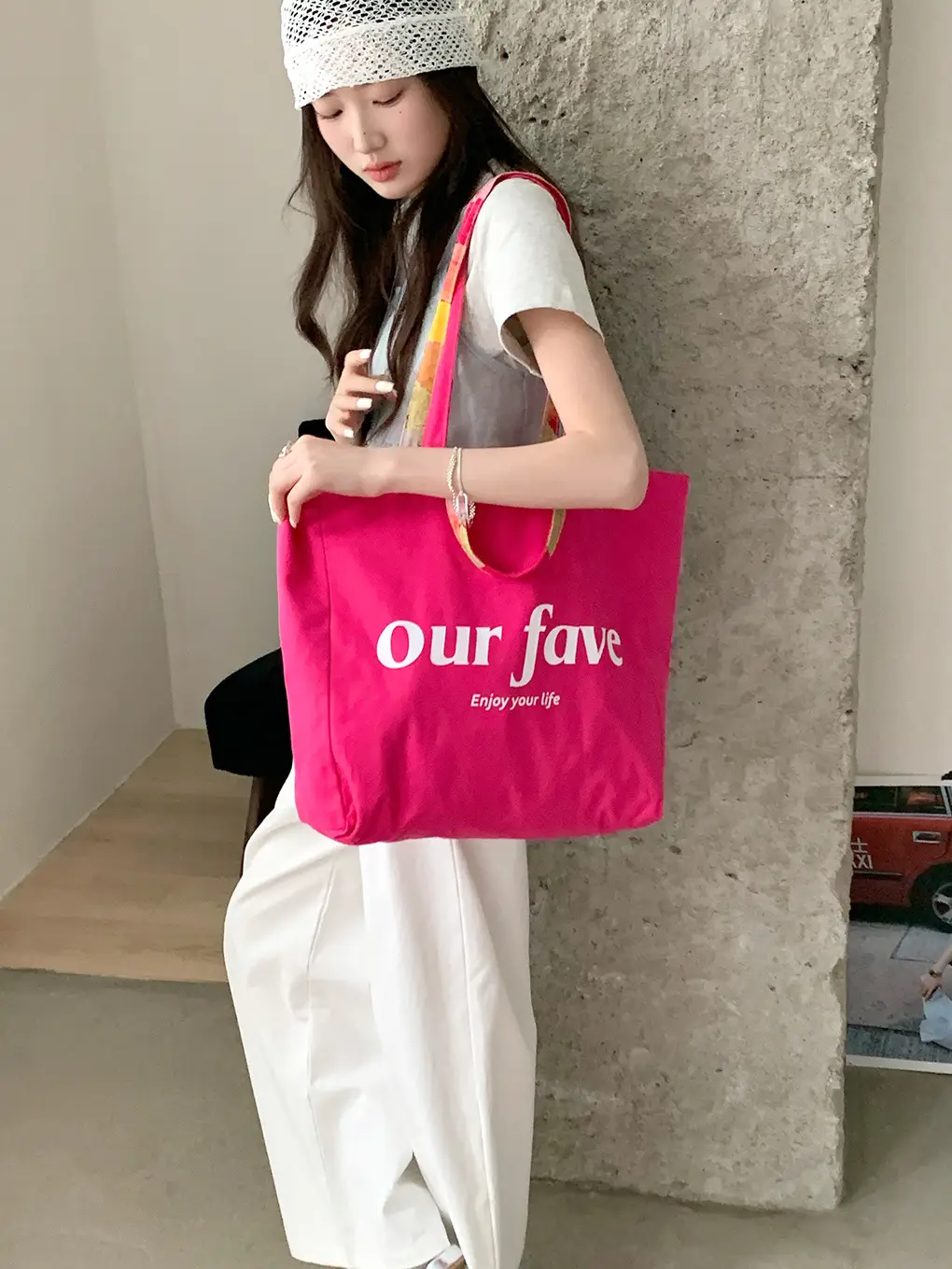 Spring Red Double-Sided Shoulder Bag with Letter Print - Image 5