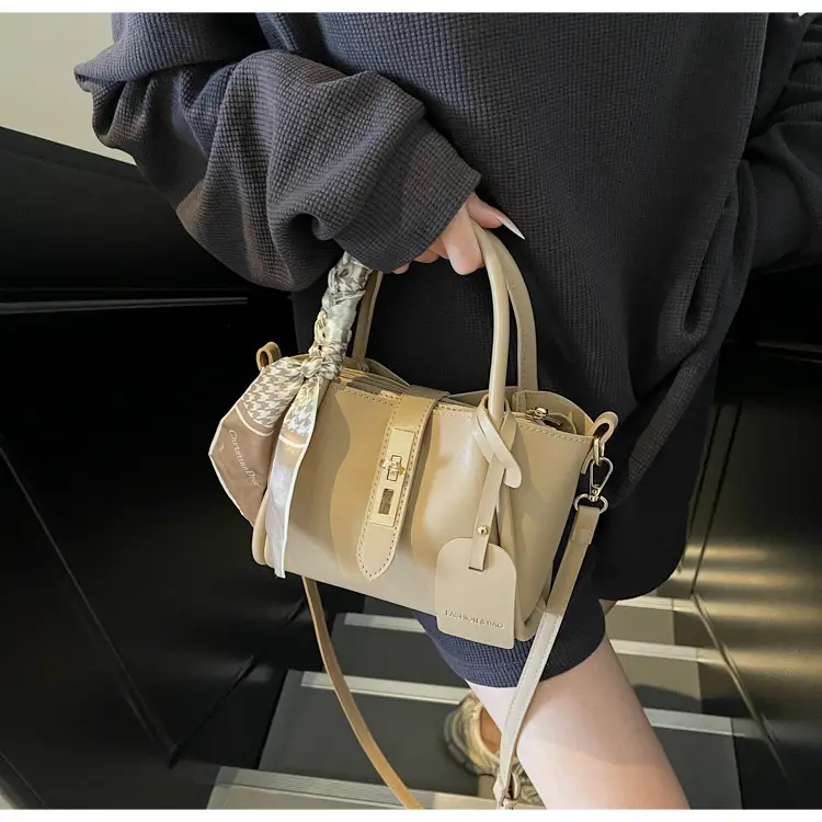 Women Crossbody Bag Korean Design Beige 2026 — feature 10