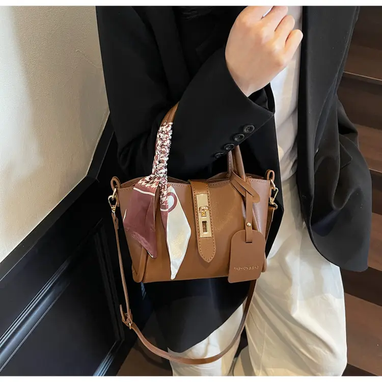 Women Crossbody Bag Korean Design Beige 2026 — feature 39