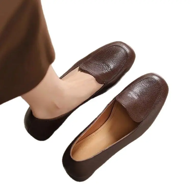 French Retro Soft Leather Loafers for Women, Thick Heel, Small Leather Shoes, 2025 Spring New Low Heel Pumps