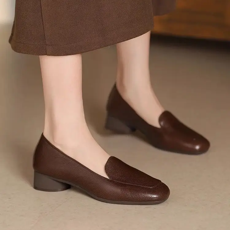 French Retro Soft Leather Loafers for Women, Thick Heel, Small Leather Shoes, 2025 Spring New Low Heel Pumps