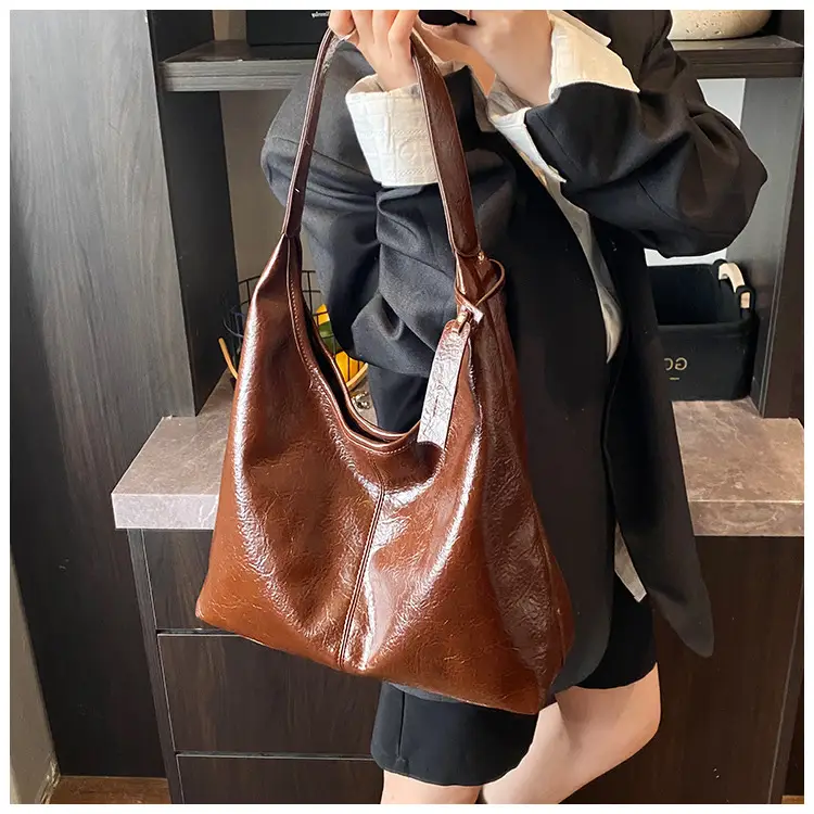 Women Cross-Border Casual Shoulder Tote Bag Cream Spring 2026 — feature 14