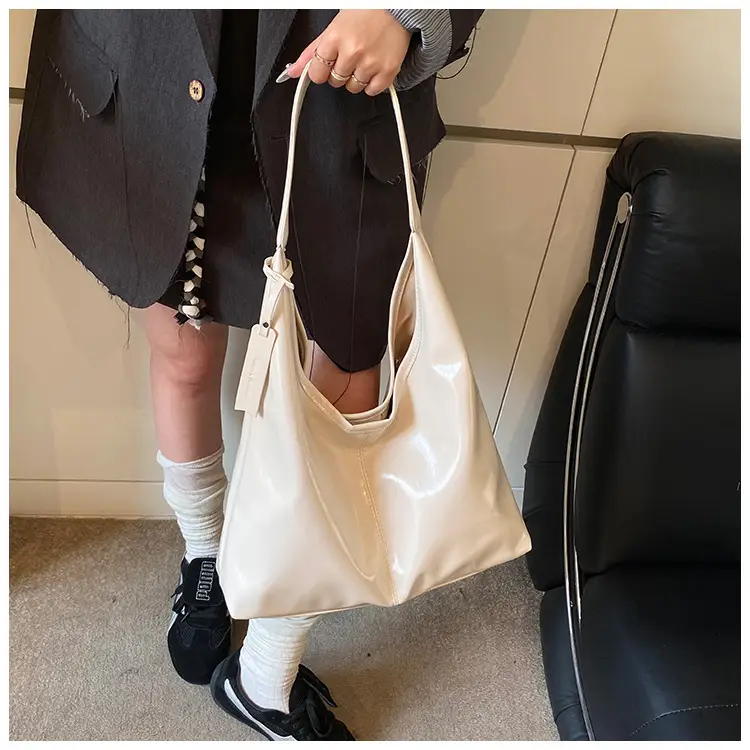 Women Cross-Border Casual Shoulder Tote Bag Cream Spring 2026 — feature 18