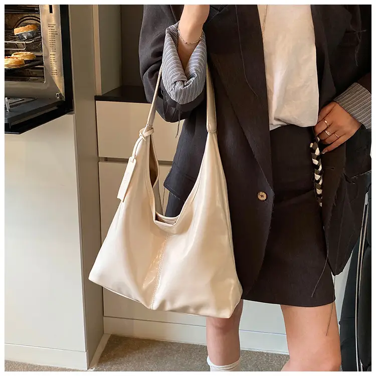 Women Cross-Border Casual Shoulder Tote Bag Cream Spring 2026 — feature 19