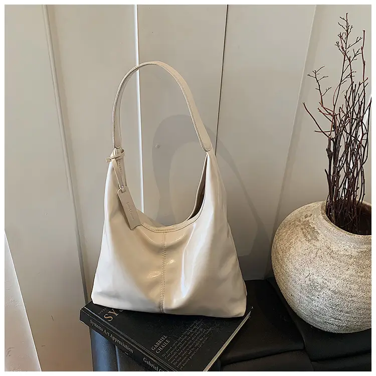 Women Cross-Border Casual Shoulder Tote Bag Cream Spring 2026 — feature 27