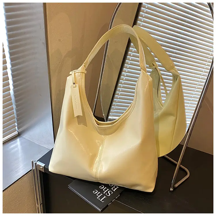 Women Cross-Border Casual Shoulder Tote Bag Cream Spring 2026 — feature 38