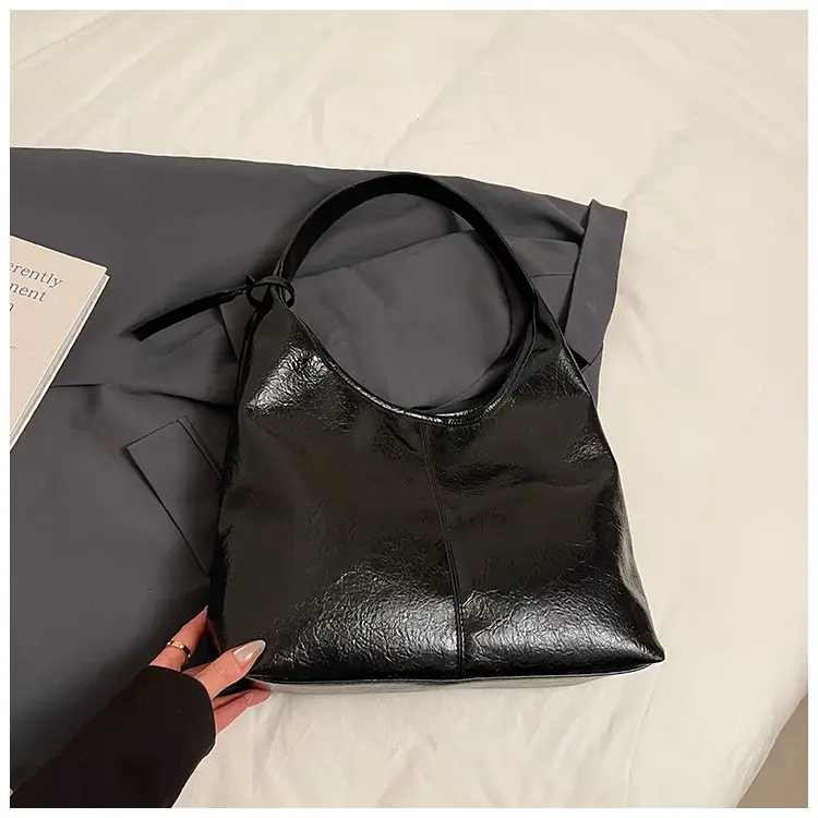 Women Cross-Border Casual Shoulder Tote Bag Cream Spring 2026 — feature 42