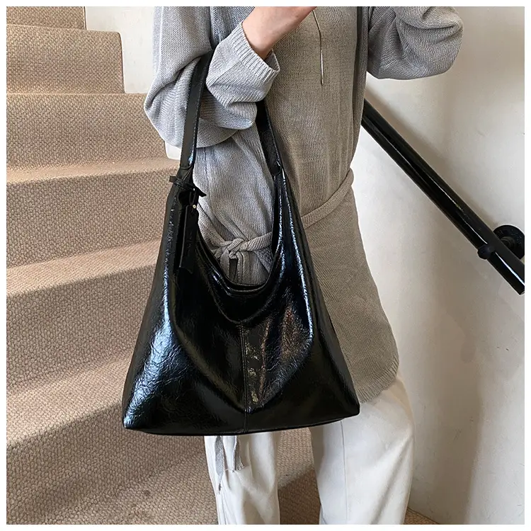 Women Cross-Border Casual Shoulder Tote Bag Cream Spring 2026 — feature 6