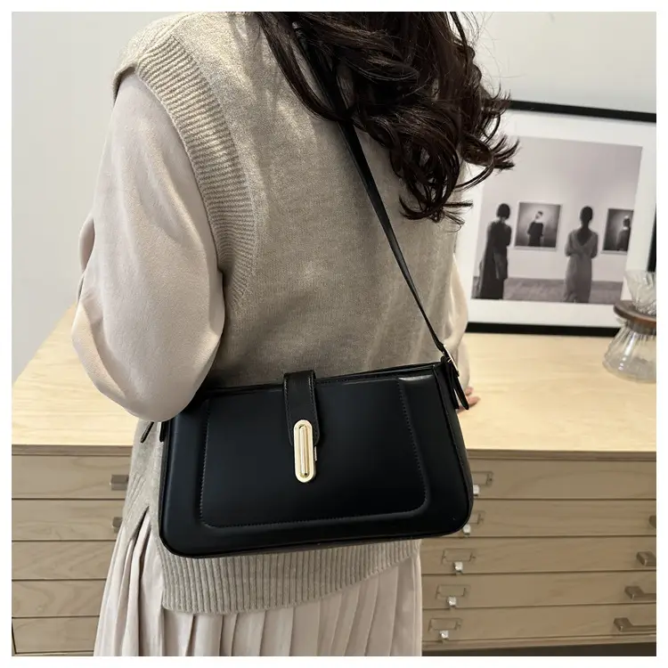 Black Korean Style Shoulder Bag for Women 2025 — feature 8