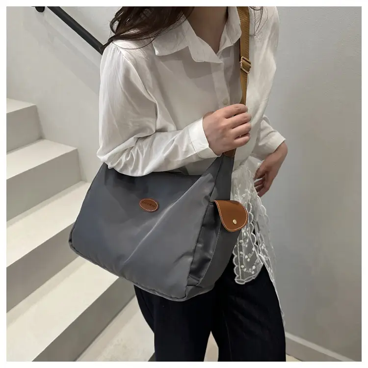 Women's White Oxford Tote Bag Large Capacity Crossbody Shoulder Commuter — feature 17