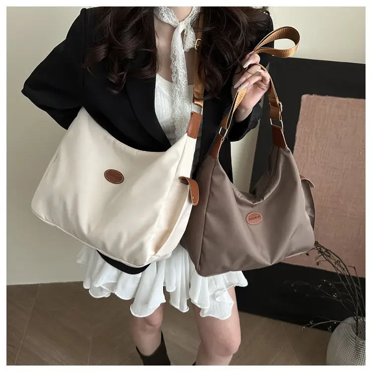 Women's White Oxford Tote Bag Large Capacity Crossbody Shoulder Commuter — feature 9