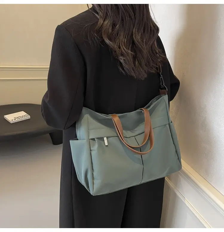 Nylon Shoulder Bag Crossbody Large Capacity Women's Tote — feature 16