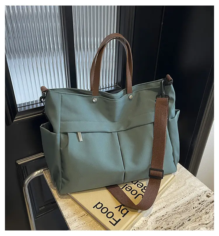 Nylon Shoulder Bag Crossbody Large Capacity Women's Tote — feature 2