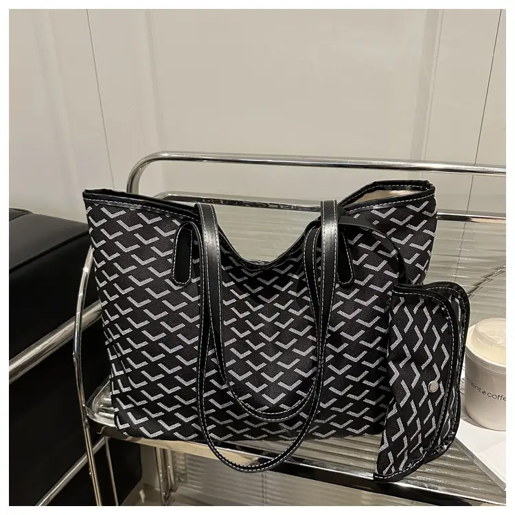 Blue Printed Vintage Mother-son Tote Bag 2025 Spring Summer — feature 23