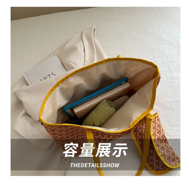 Blue Printed Vintage Mother-son Tote Bag 2025 Spring Summer — feature 6