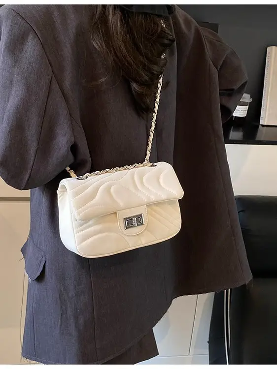 Pink Quilted Crossbody Bag for Women 2025 - Image 7