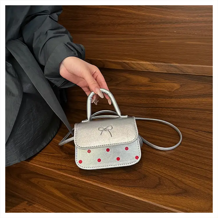 White Korean Style Bow Bag for Women — feature 12