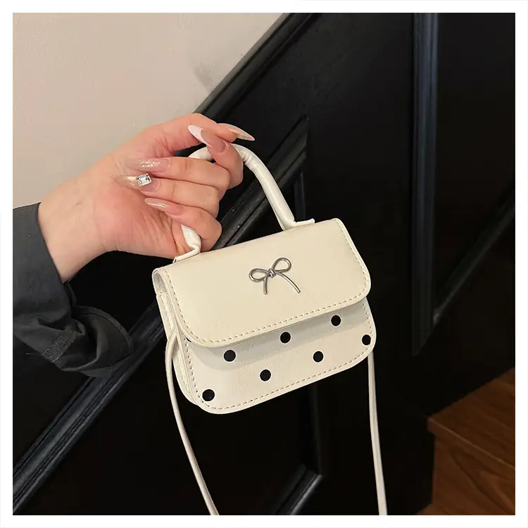 White Korean Style Bow Bag for Women — feature 15