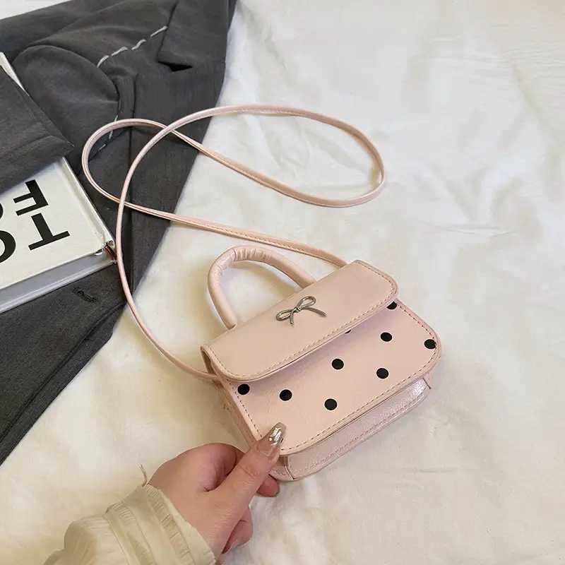White Korean Style Bow Bag for Women - Image 3
