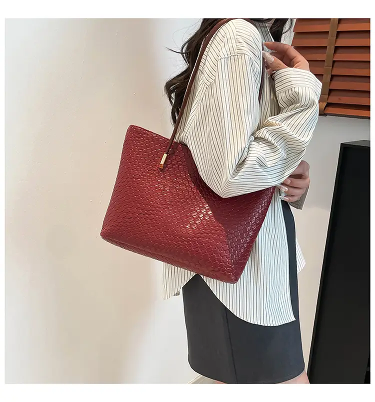 2025 Women's White Textured Shoulder Bag with White Handles — feature 13