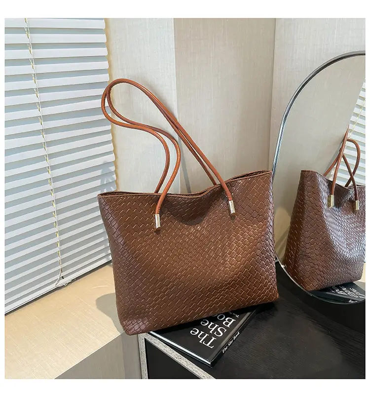 2025 Women's White Textured Shoulder Bag with White Handles — feature 28