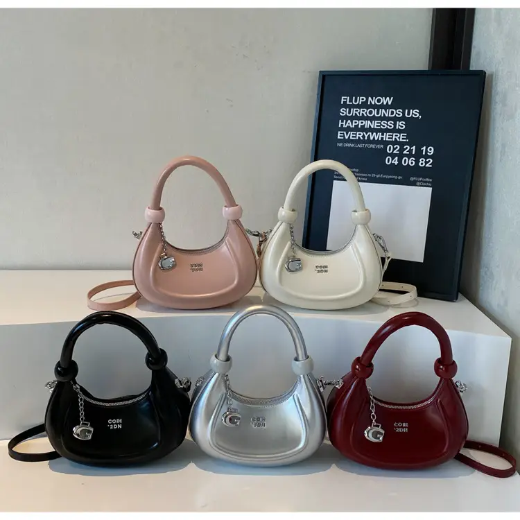 Women's Creamy Retro Shoulder Bag 2025 New — feature 17