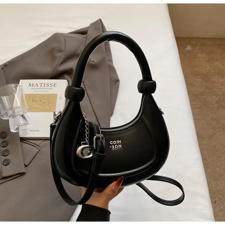 Women's Creamy Retro Shoulder Bag 2025 New — feature 22