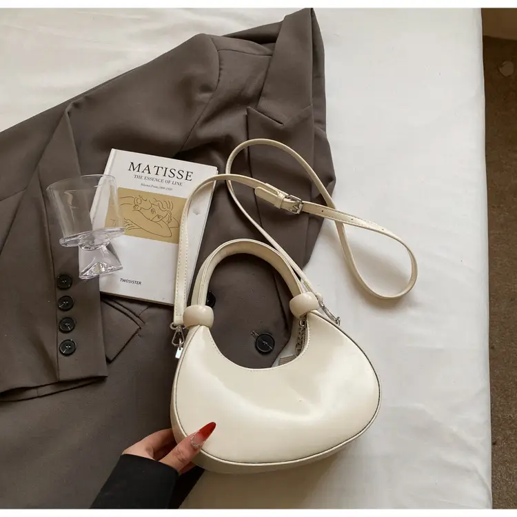 Women's Creamy Retro Shoulder Bag 2025 New — feature 23