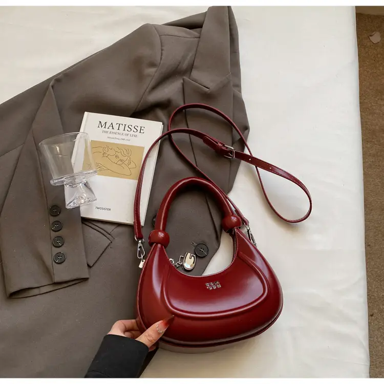 Women's Creamy Retro Shoulder Bag 2025 New — feature 25