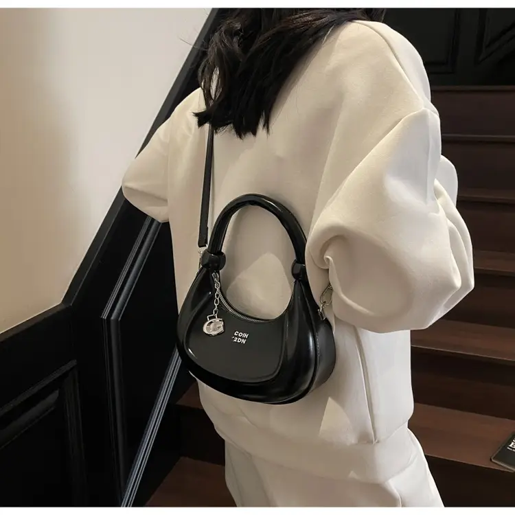 Women's Creamy Retro Shoulder Bag 2025 New — feature 30