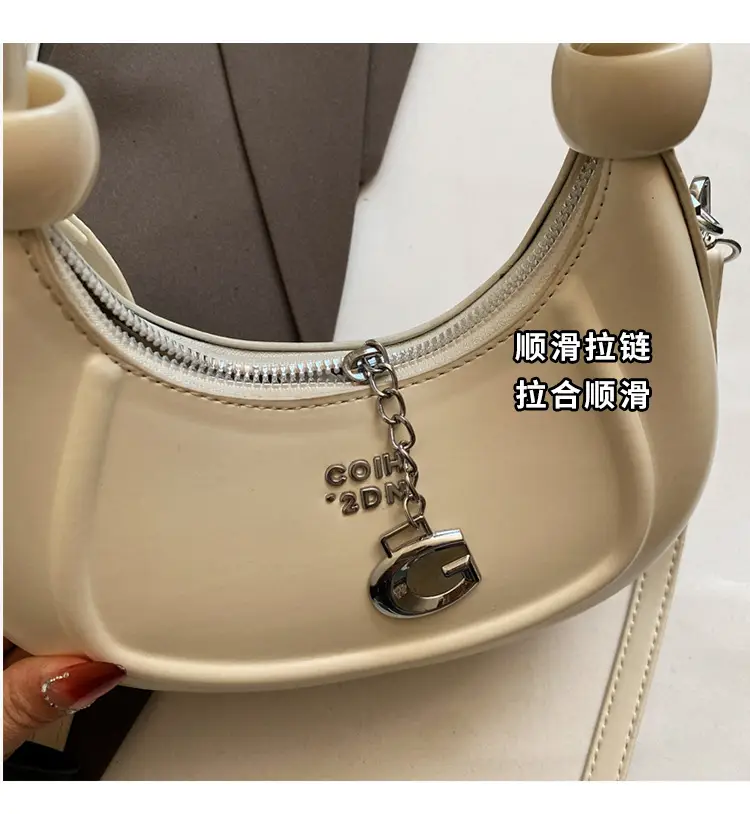 Women's Creamy Retro Shoulder Bag 2025 New — feature 6