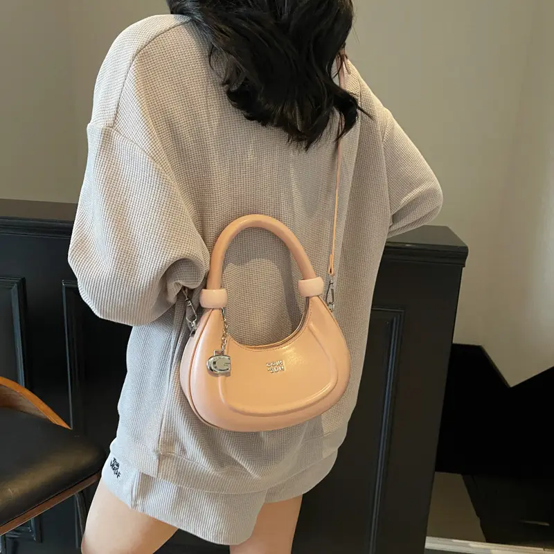 Women's Creamy Retro Shoulder Bag 2025 New - Image 3