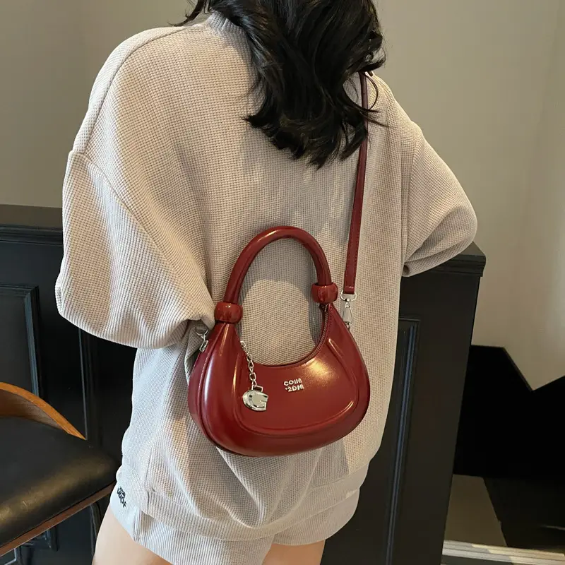 Women's Creamy Retro Shoulder Bag 2025 New - Image 5
