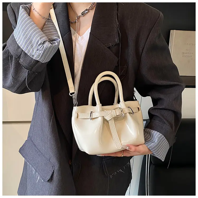 Women Pleated Handbag Gold One Shoulder Bucket Bag — feature 17