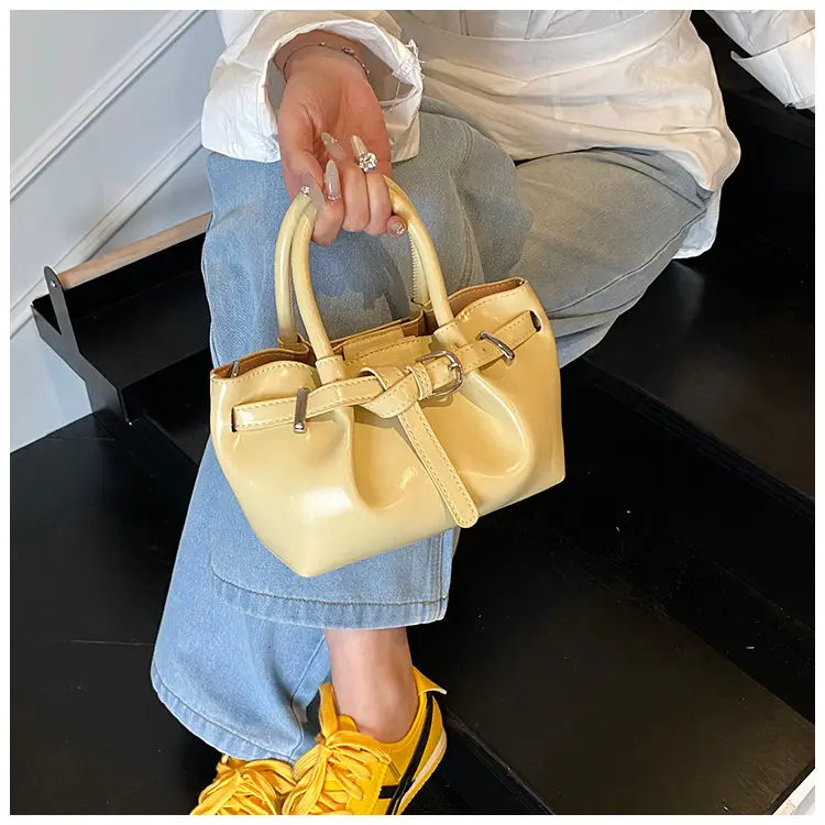 Women Pleated Handbag Gold One Shoulder Bucket Bag — feature 19
