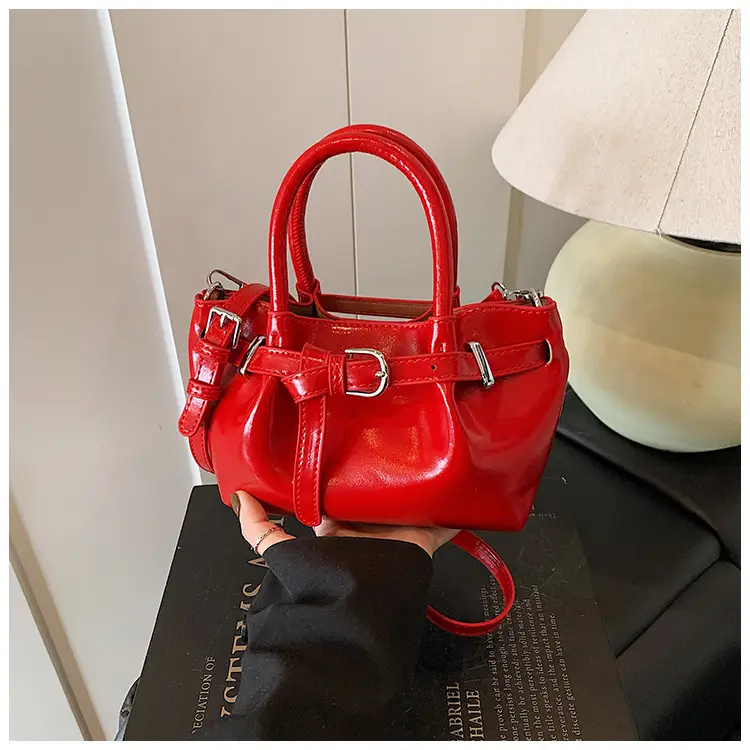 Women Pleated Handbag Gold One Shoulder Bucket Bag — feature 27