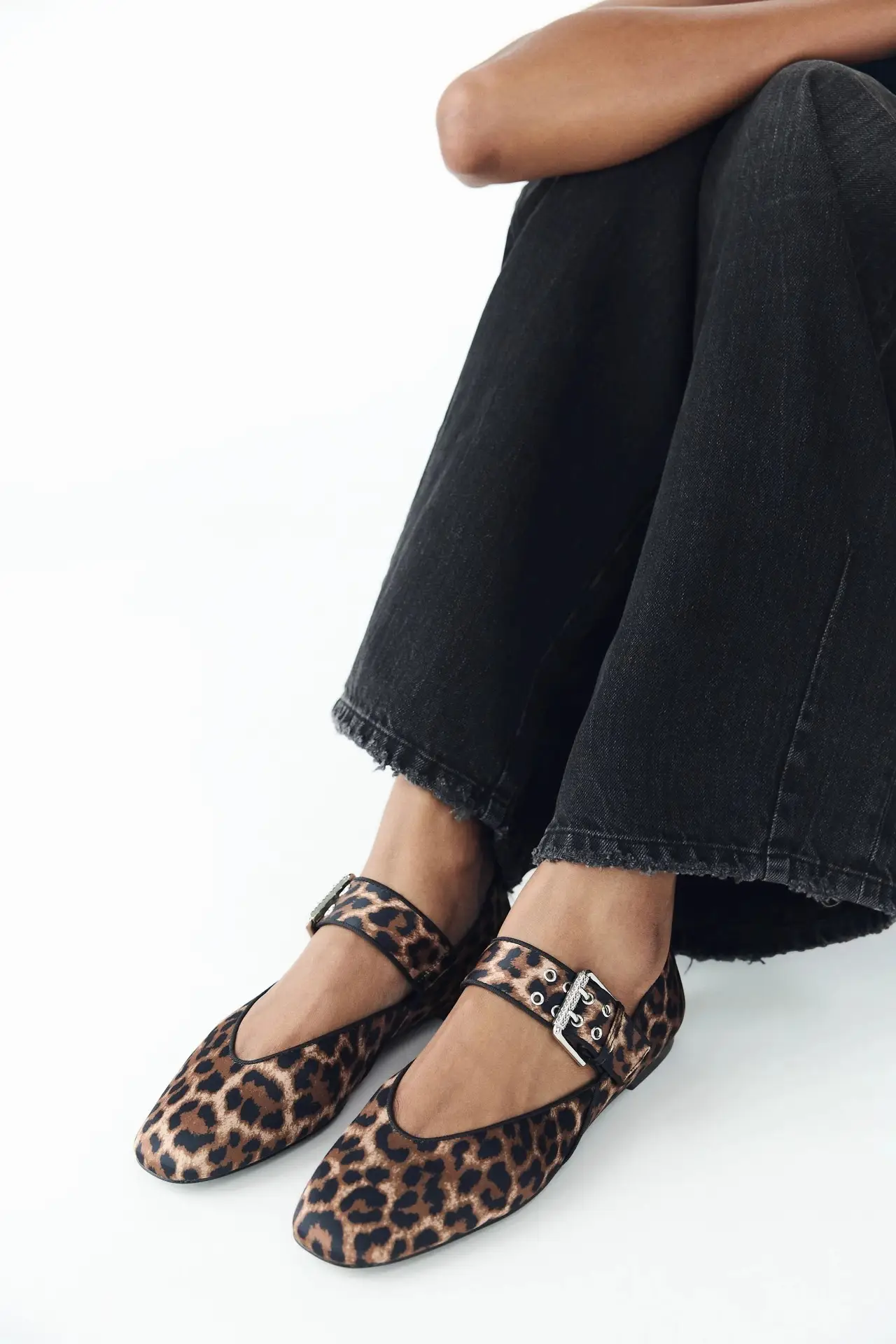 Leopard Print Mary Jane Flat Pumps 2025 — feature 2