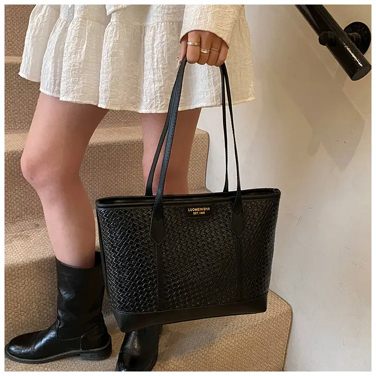 Pink Cross-Border Shoulder Bag 2025 New Spring — feature 34