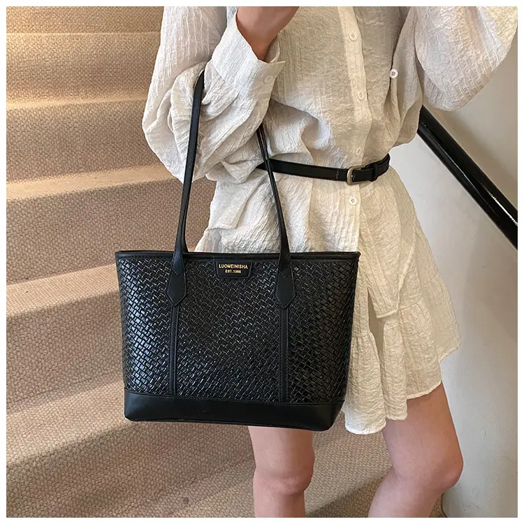 Pink Cross-Border Shoulder Bag 2025 New Spring — feature 36