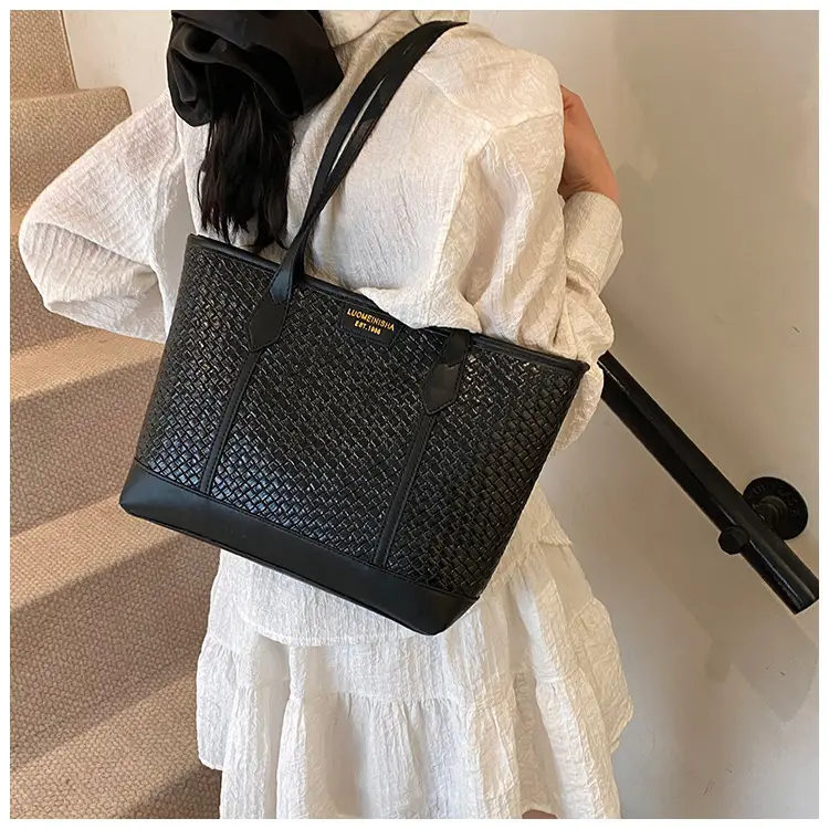 Pink Cross-Border Shoulder Bag 2025 New Spring — feature 37