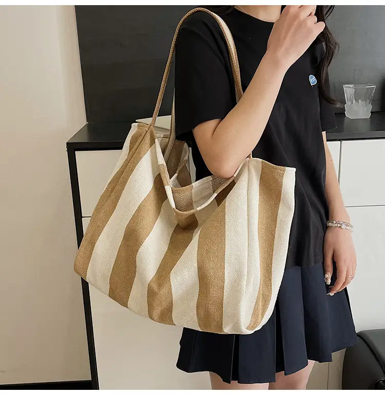Red Striped Canvas Shoulder Bag for Women 2026 — feature 16