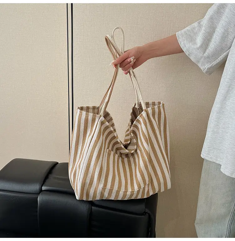 Red Striped Canvas Shoulder Bag for Women 2026 — feature 37