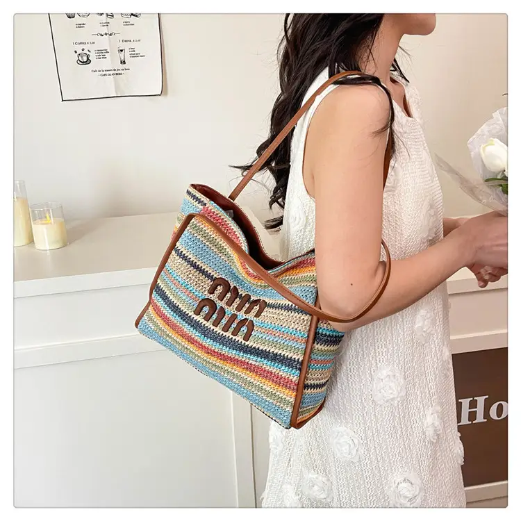 2025 New Commuting Tote Bag Striped Woven Large Capacity — feature 17