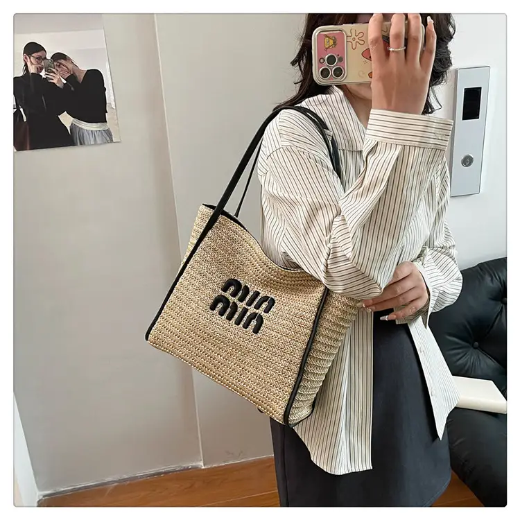 2025 New Commuting Tote Bag Striped Woven Large Capacity — feature 20