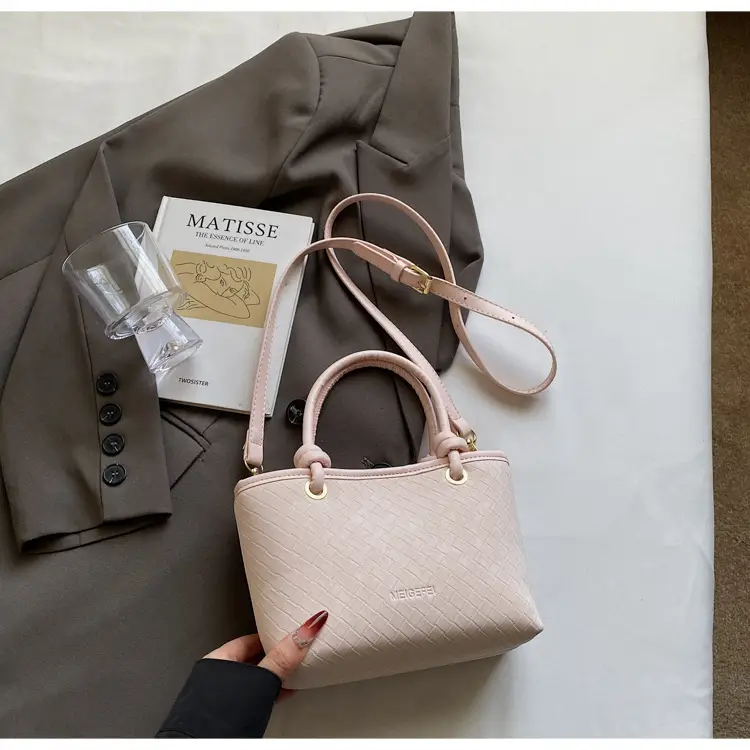 Pink Textured Handheld Shoulder Bag for Women - Image 6