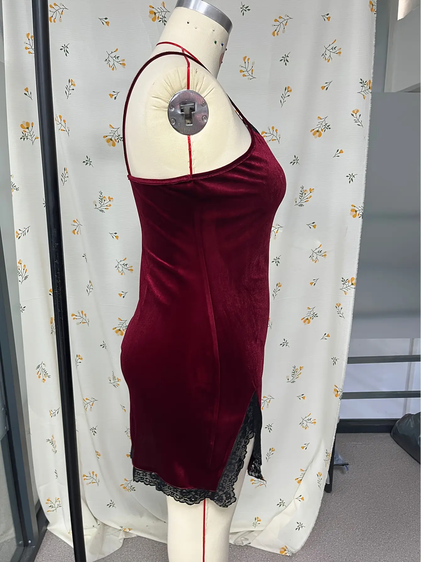 European American Cross-Border Lace Burgundy Nightgown Dress — feature 10
